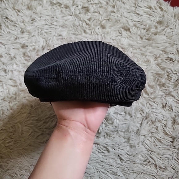 *SOLD* Urban Outfitters Black Corduroy Newsboy Cap The Ringo Cap Retro Hat - Picture 4 of 11